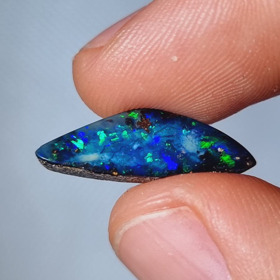 4.95 Ct freiform Blau-Türkis Boulder Opal