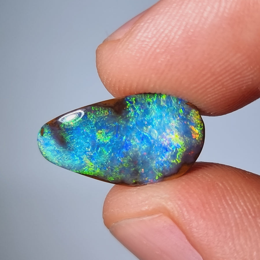 8.10 Ct Grün-Blau-Orange Boulder Opal