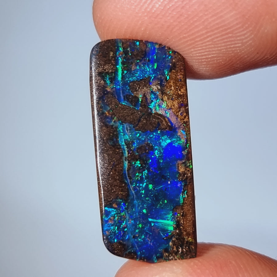 12.70 Ct großer farbintensiver Boulder Opal