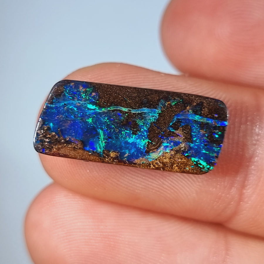 12.70 Ct großer farbintensiver Boulder Opal