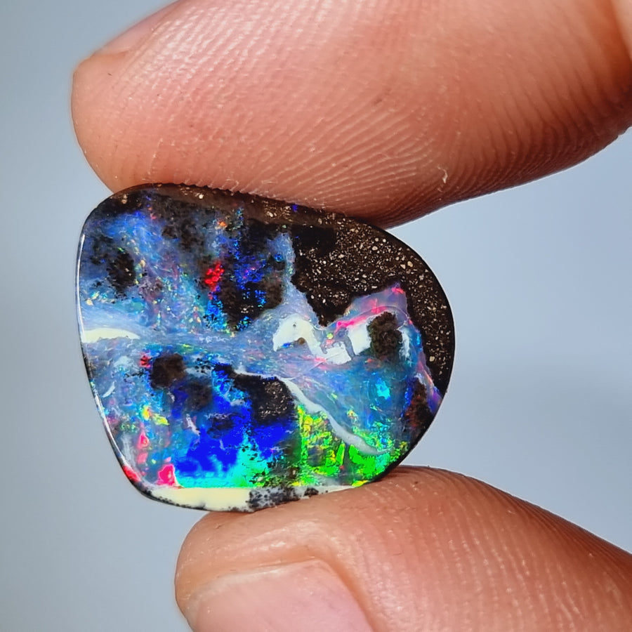 9.50 Ct mehrfarbiger Boulder Opal