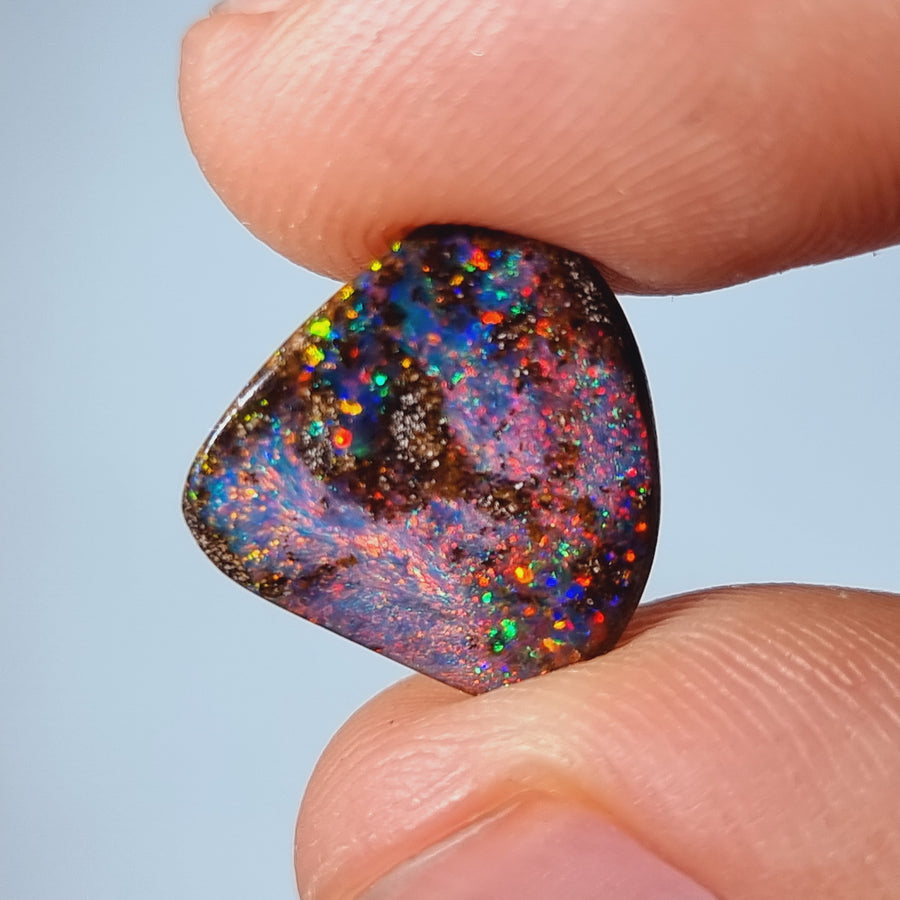 6.20 Ct mehrfarbiger Boulder Opal
