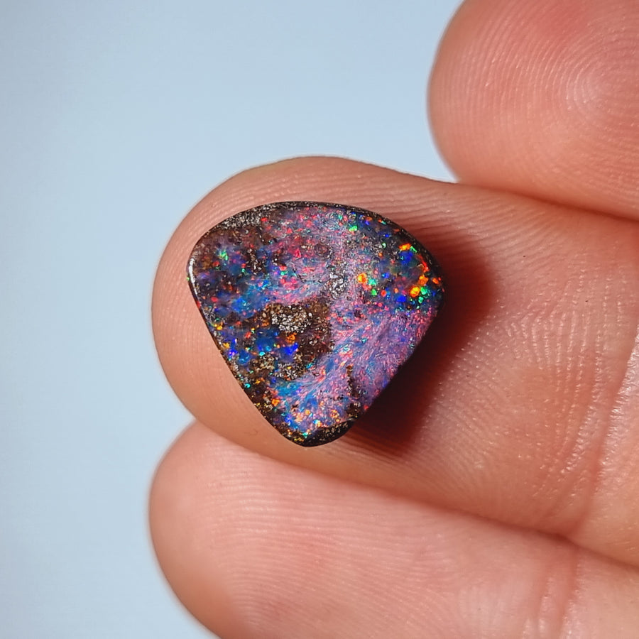6.20 Ct mehrfarbiger Boulder Opal