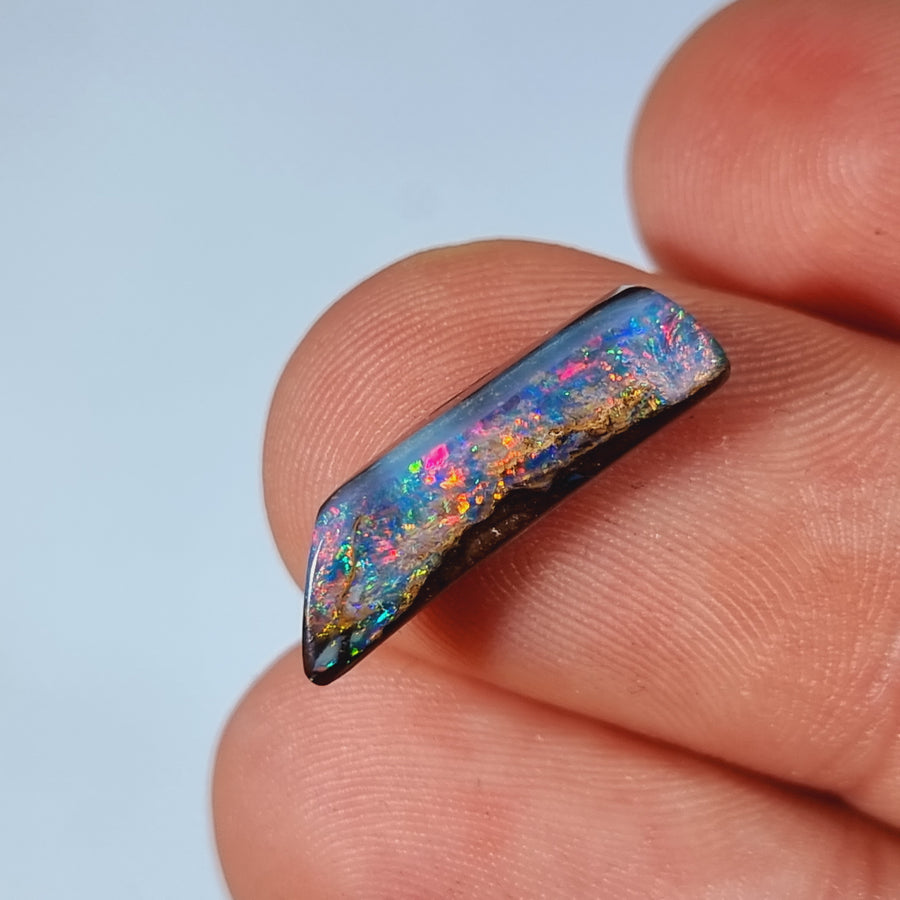 6.10 Ct Mehrfarbiger Freiform Boulder Opal