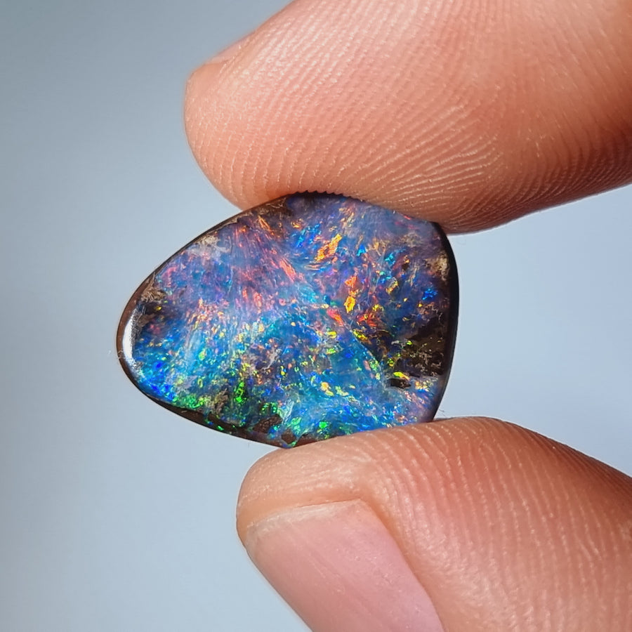 7.05 Ct mehrfarbiger Australischer Boulder Opal