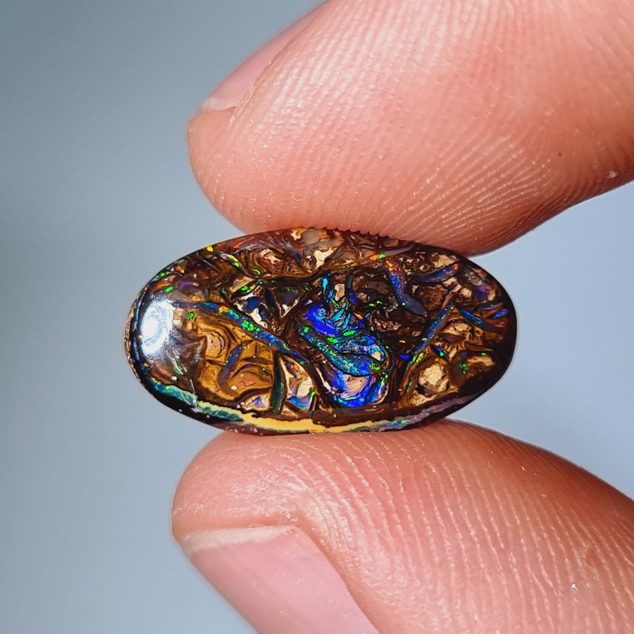 7.15 Ct seltener mehrfarbiger Matrix Boulder Opal