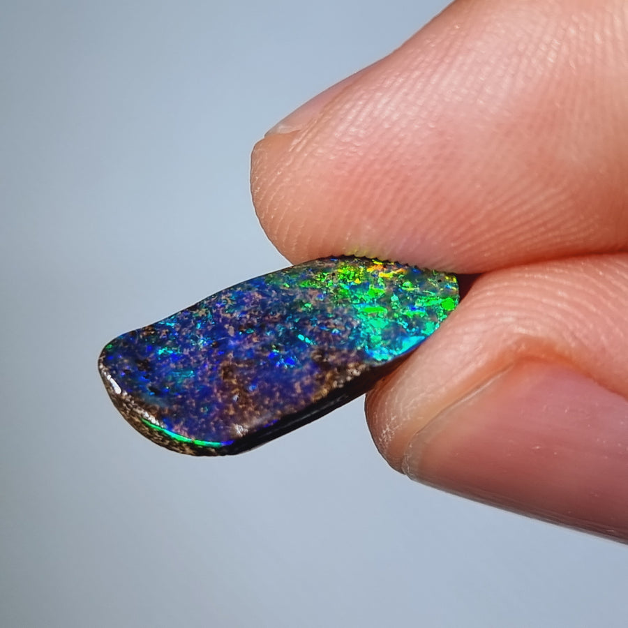 4.00 Ct intensiv leuchtender Australischer Boulder Opal