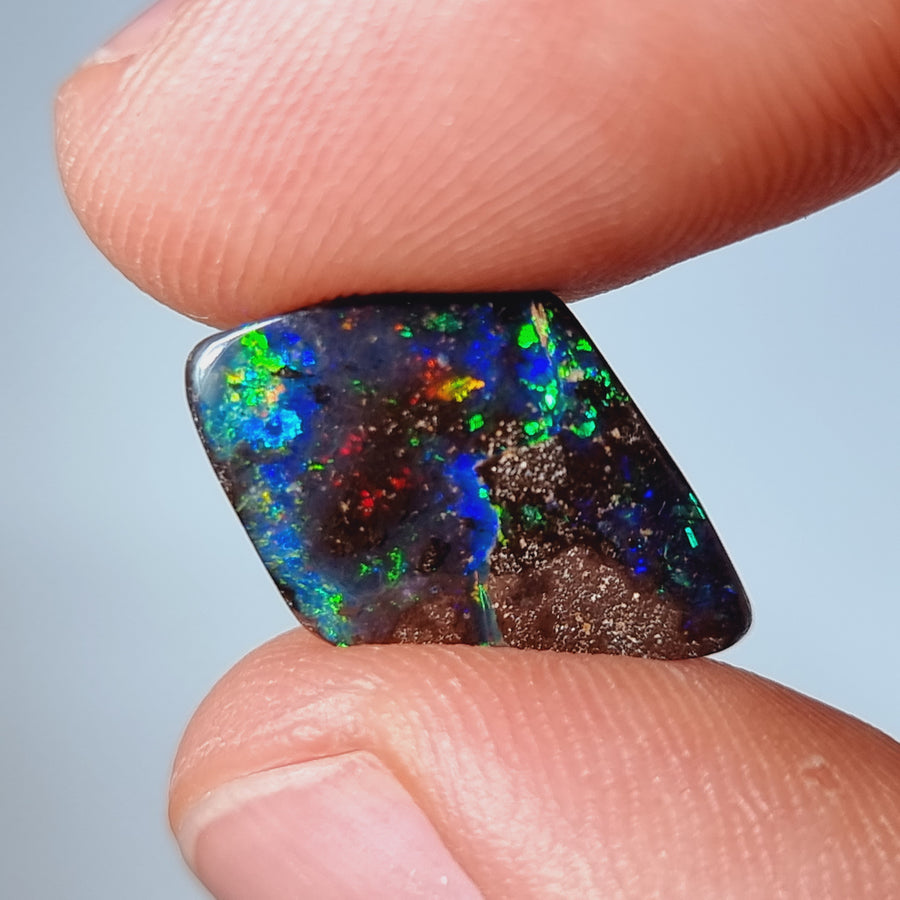 7.25 Ct schöner mehrfarbiger Australischer Boulder Opal