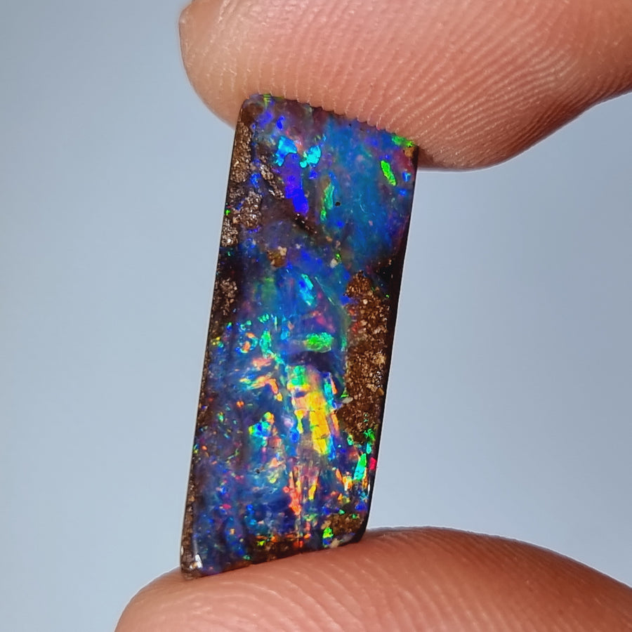 7.00 Ct großer mehrfarbiger Australischer Boulder Opal