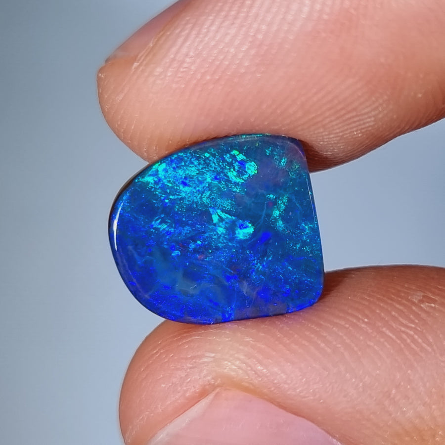 5.10 Ct schöner blauer Boulder Opal