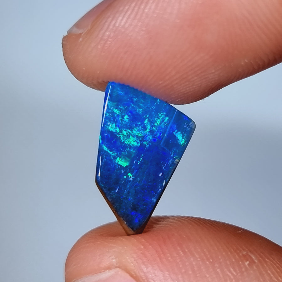 4,25 Ct schöner blauer Australischer Boulder Opal