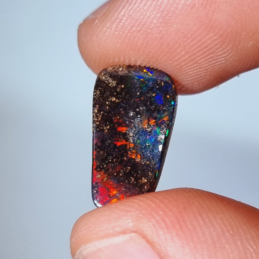 4.30 Ct mehrfarbiger leuchtender Boulder Opal