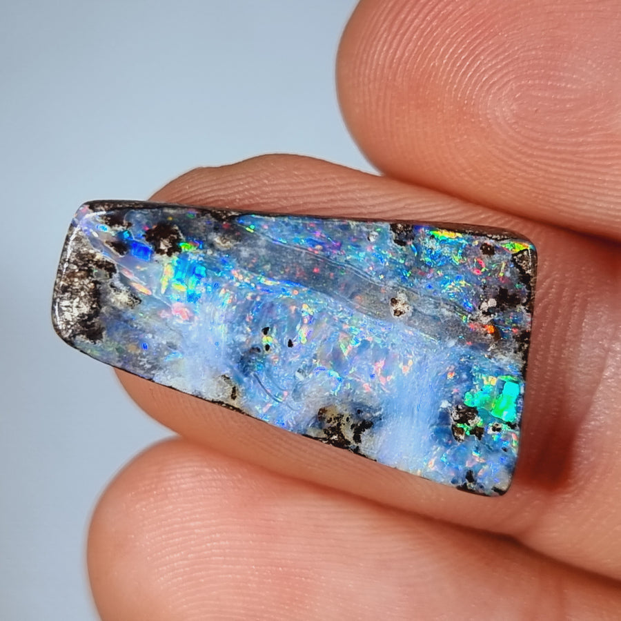 12.15 Ct mehrfarbiger Australischer Boulder Opal