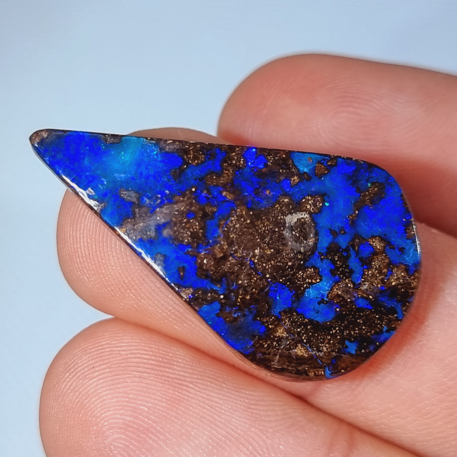 33,40 Ct großer blauer Boulder Opal