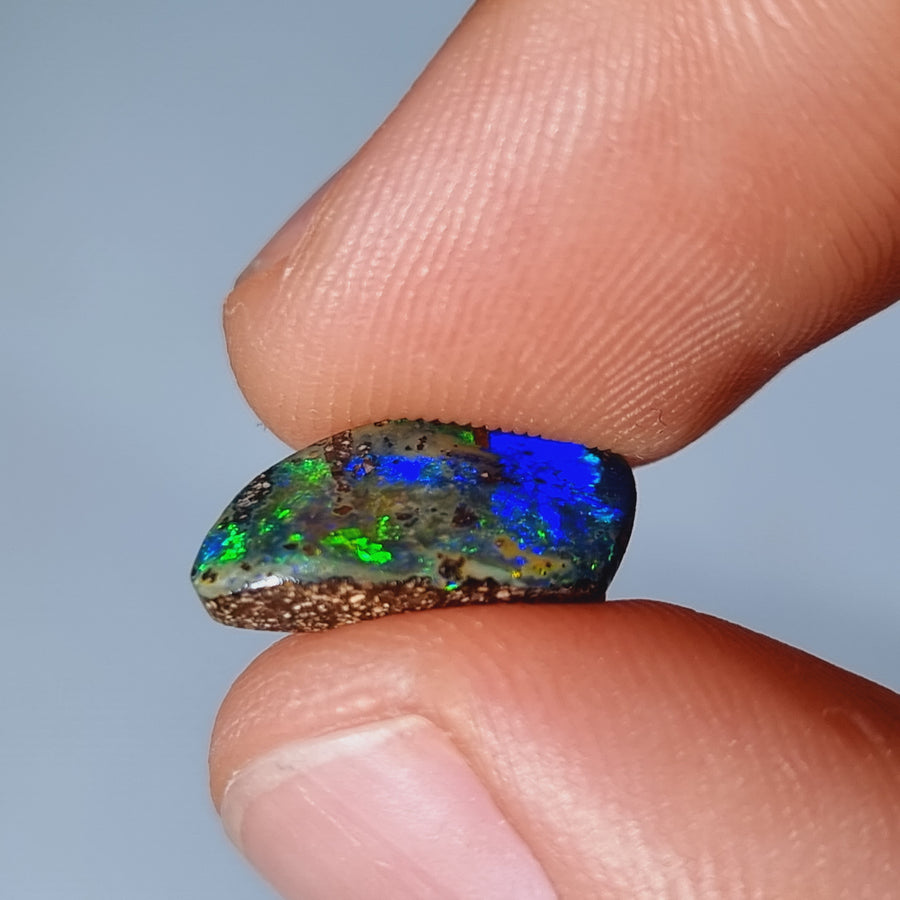 3,10 Ct schöner grün-blauer leuchtender Boulder Opal