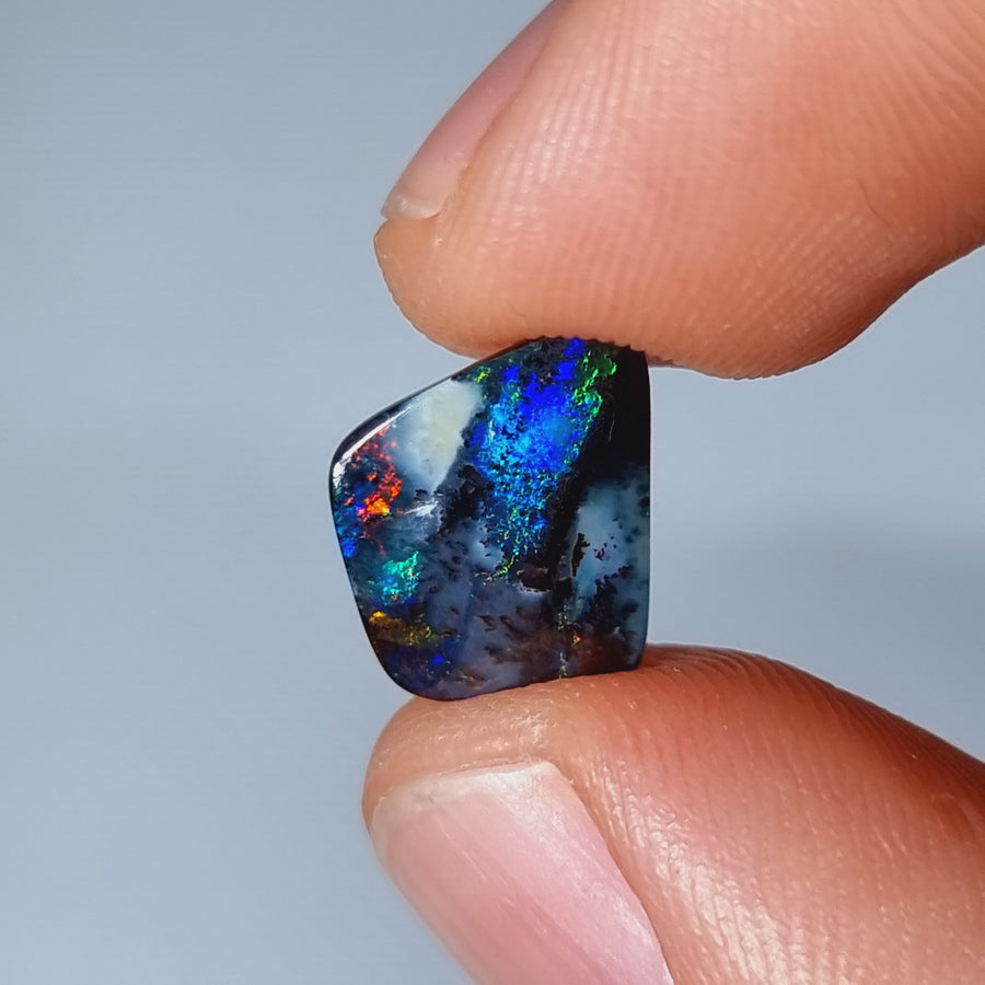 4,55 Ct mehrfarbiger Australischer Boulder Opal