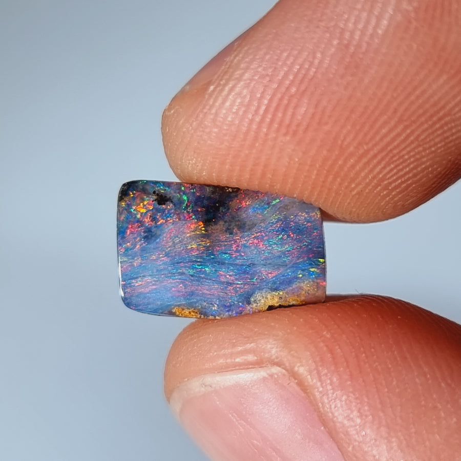 3,70 Ct schöner mehrfarbiger Boulder Opal