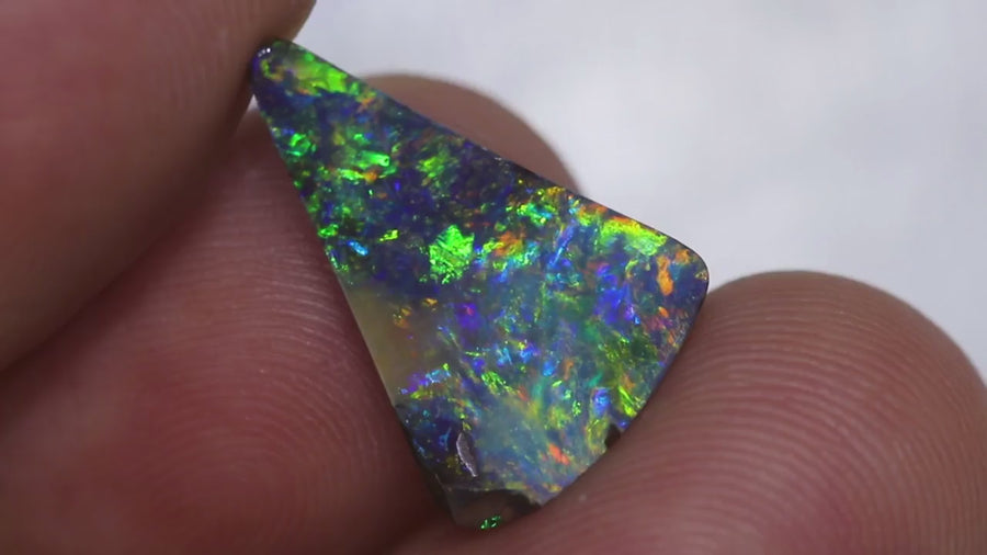 4.85 CTS BOULDER OPAL