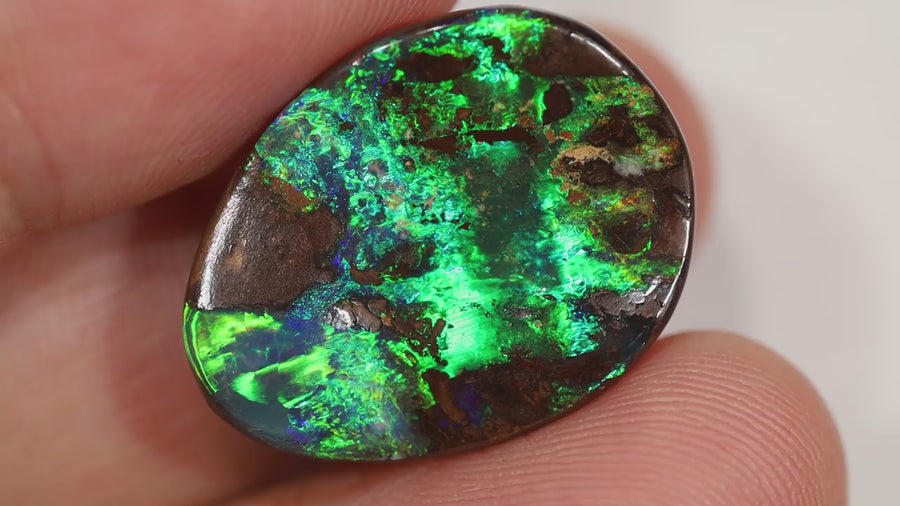 22.86 cts Boulder opal