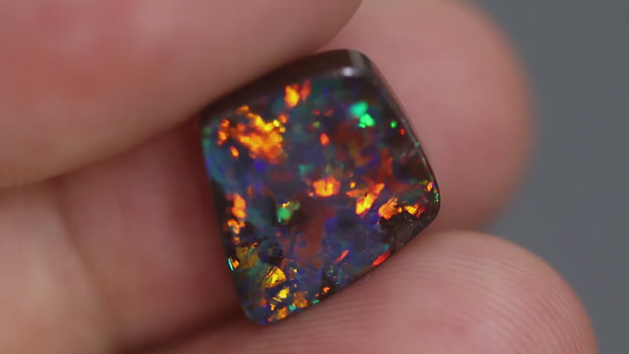 4,96 ct Boulder-Opal